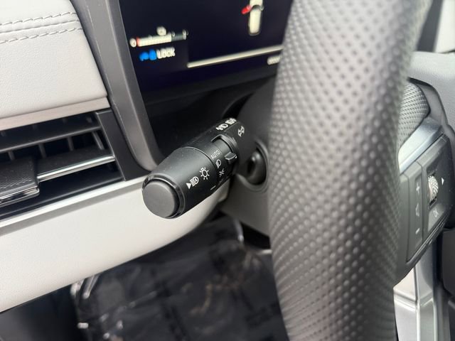 New 2025 Mitsubishi Outlander SEL image 14