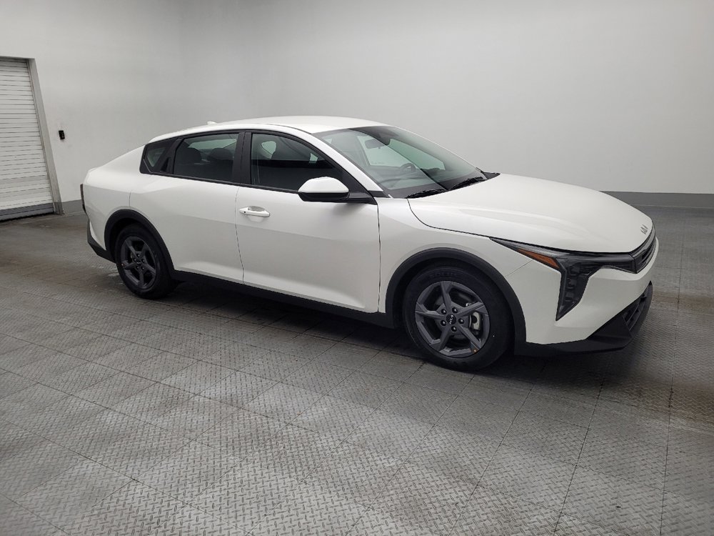 Used 2025 Kia K4 LXS image 11