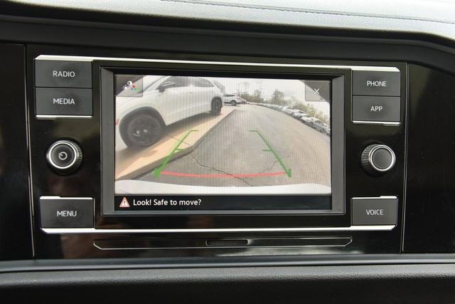 Used 2022 Volkswagen Jetta SE image 13