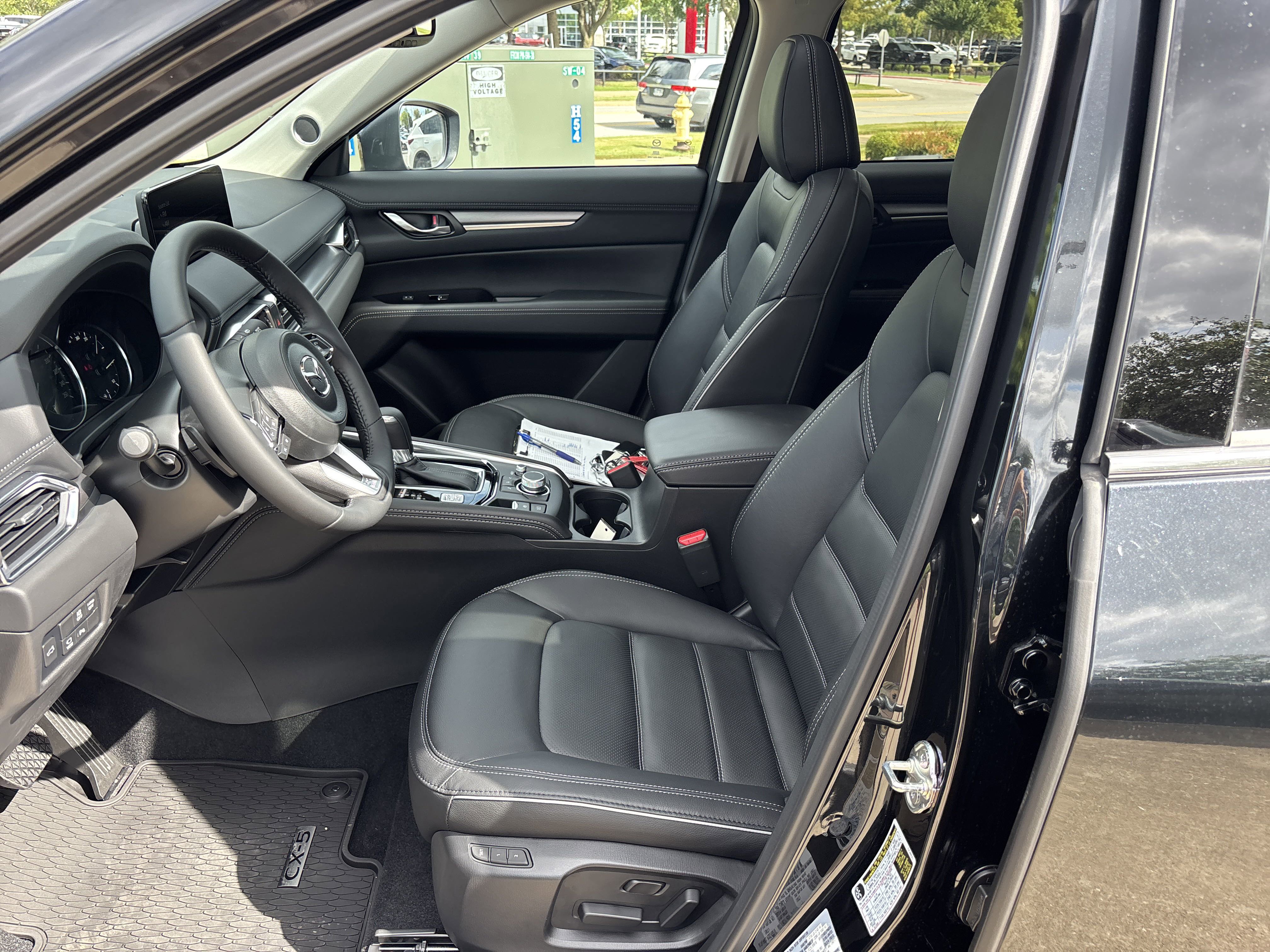 New 2025 MAZDA CX-5 AWD 2.5 S w/ Premium Plus Pkg image 15