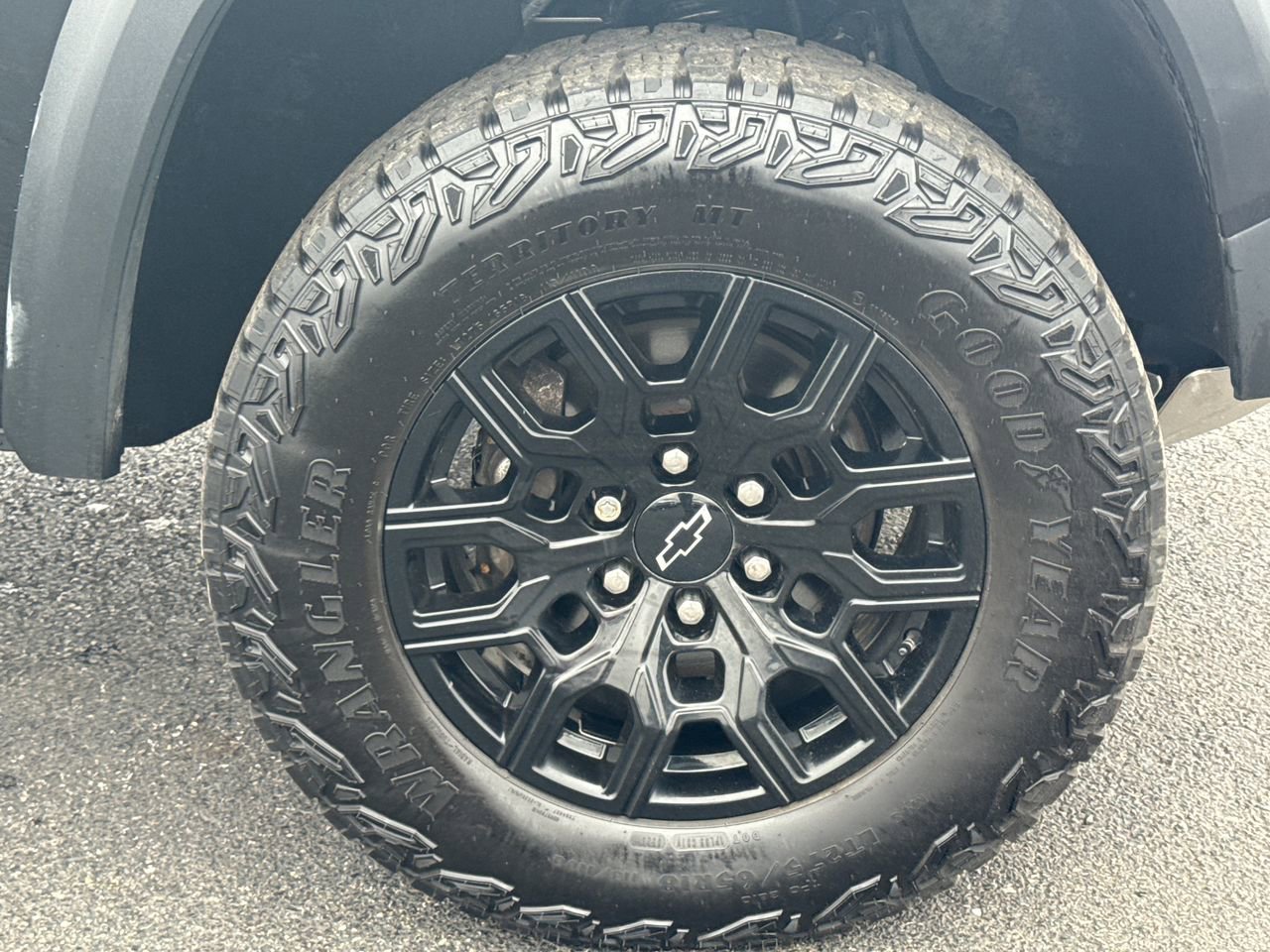 Used 2023 Chevrolet Colorado Trail Boss w/ LPO, Skid Plate Package image 9