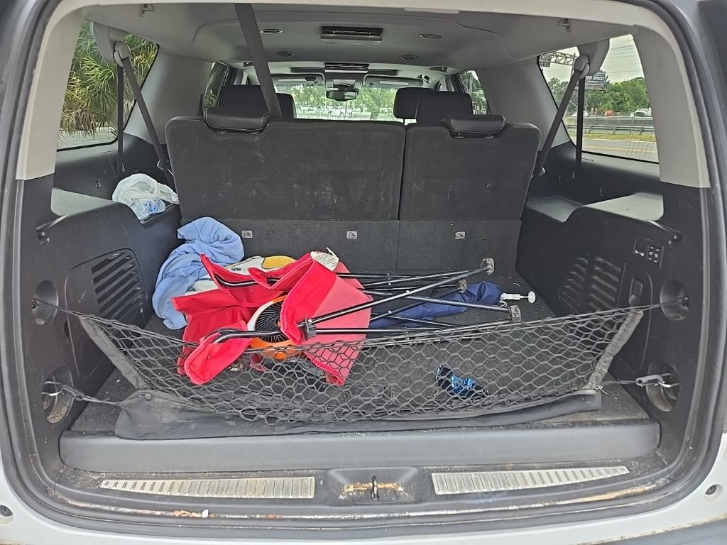 Used 2019 Chevrolet Suburban LT RWD image 6