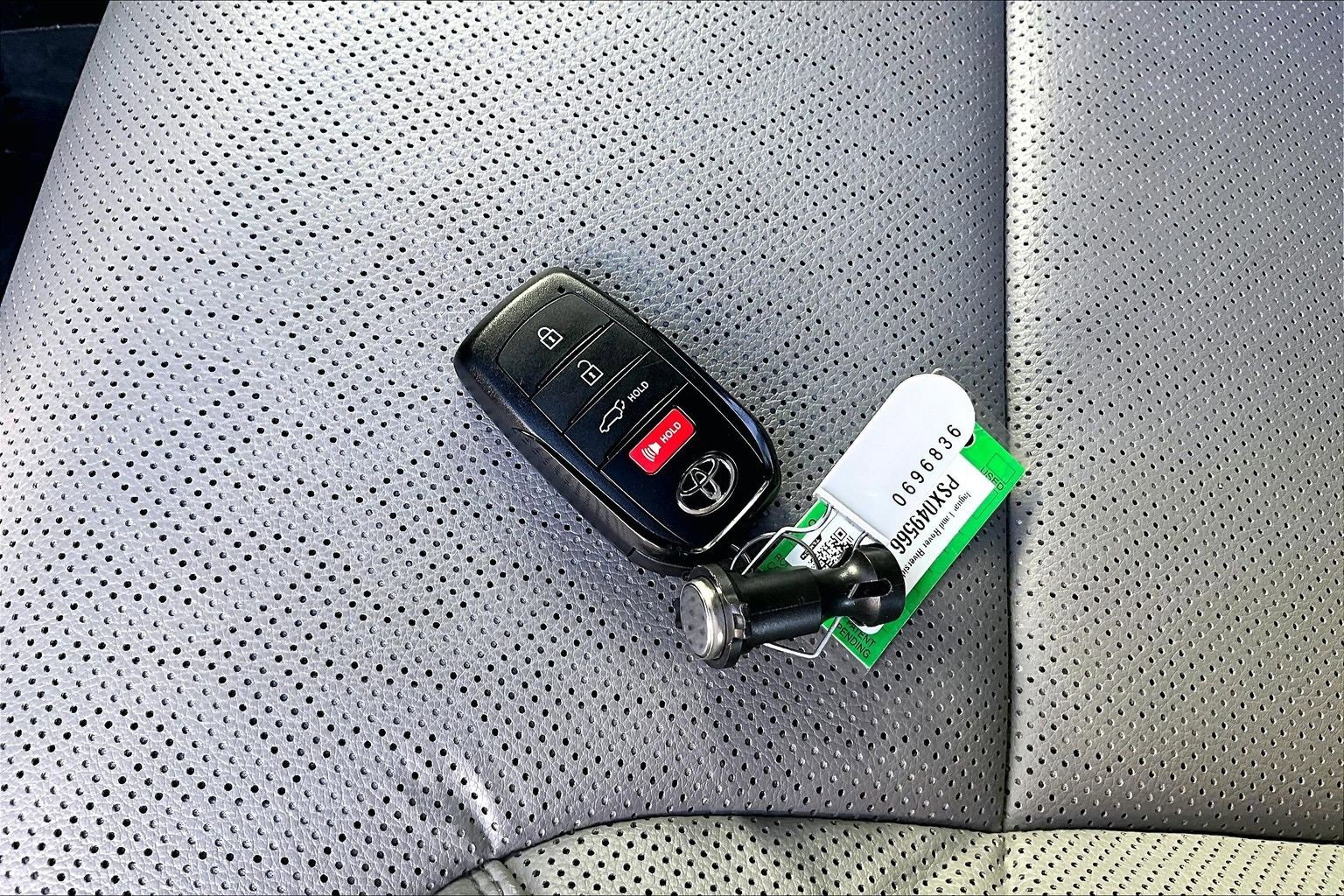 Used 2025 Toyota Sequoia SR5 image 11