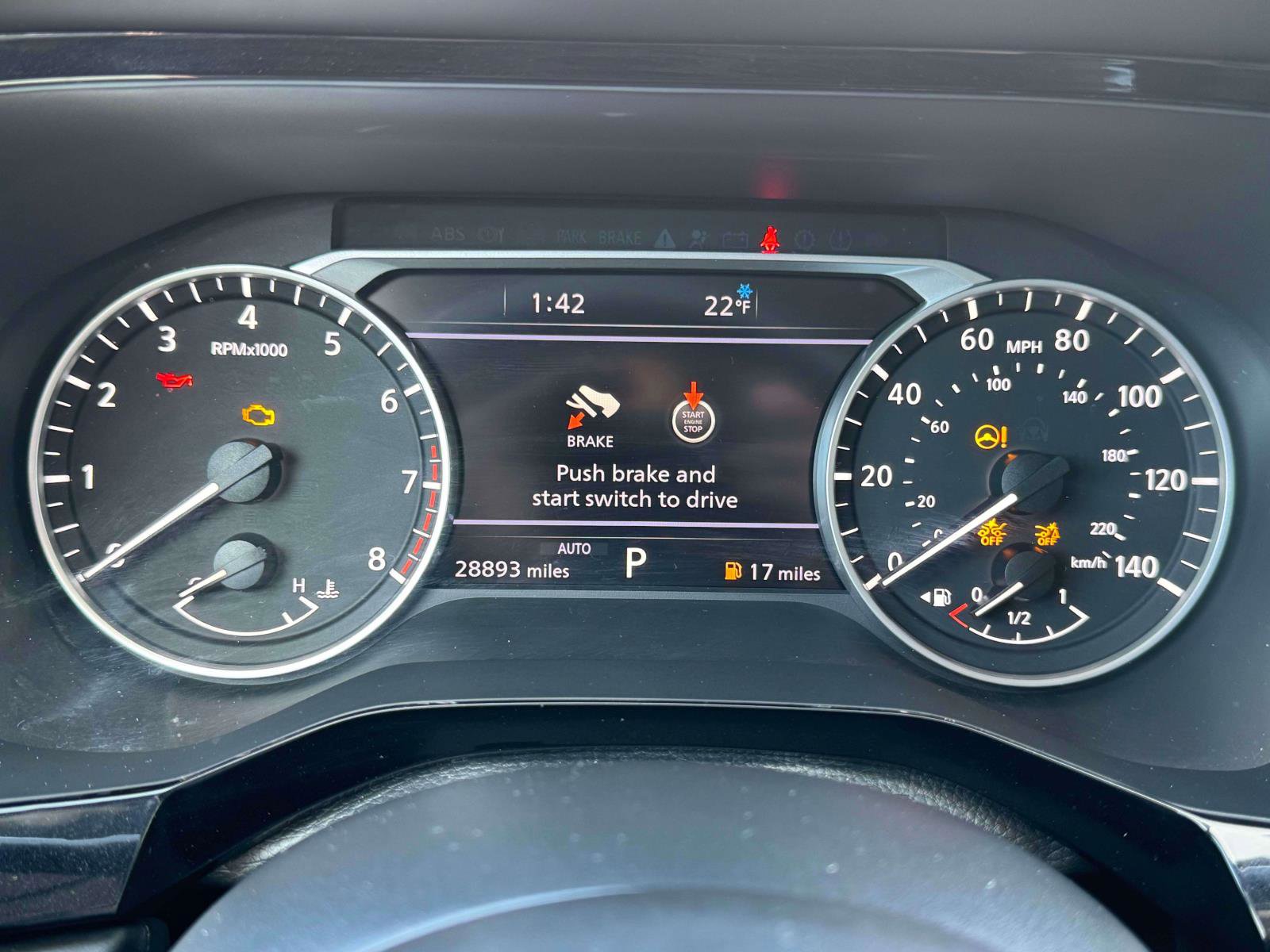 Used 2023 Nissan Pathfinder SL w/ Black Appearance Package AWD/4WD image 22