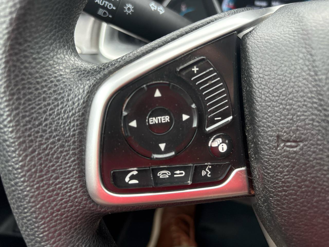 Used 2016 Honda Civic EX image 9