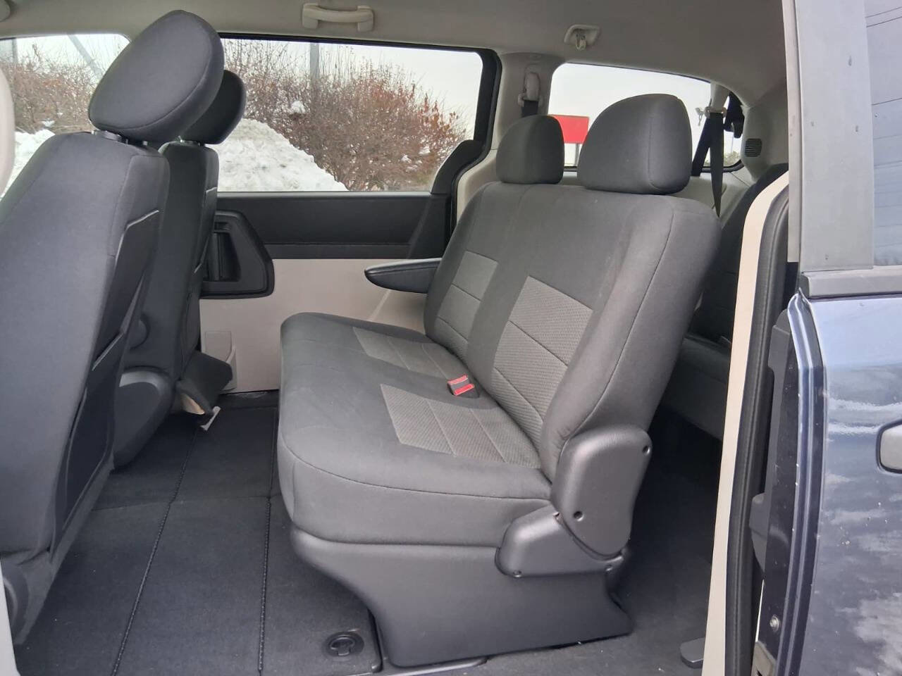 Used 2008 Dodge Grand Caravan SE image 17