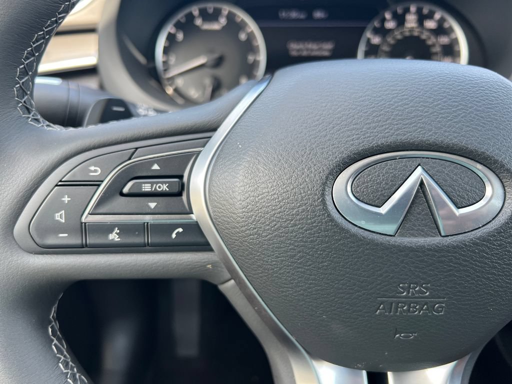 Certified 2025 INFINITI QX50 Luxe AWD/4WD image 29