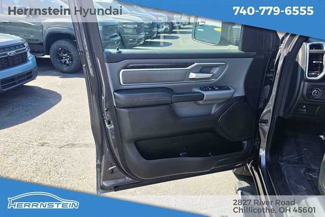 Used 2022 RAM 1500 Big Horn AWD/4WD image 6