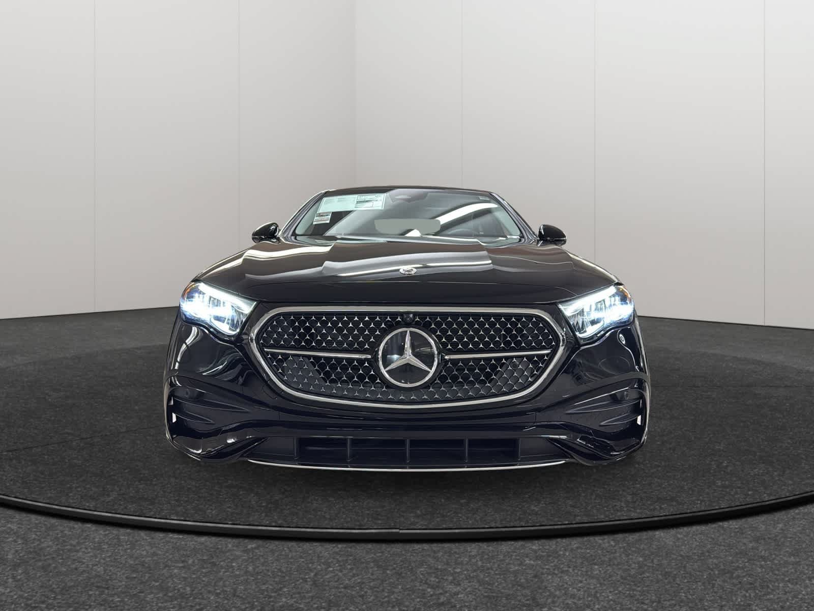New 2027 Mercedes-Benz E 350 4MATIC Sedan image 2