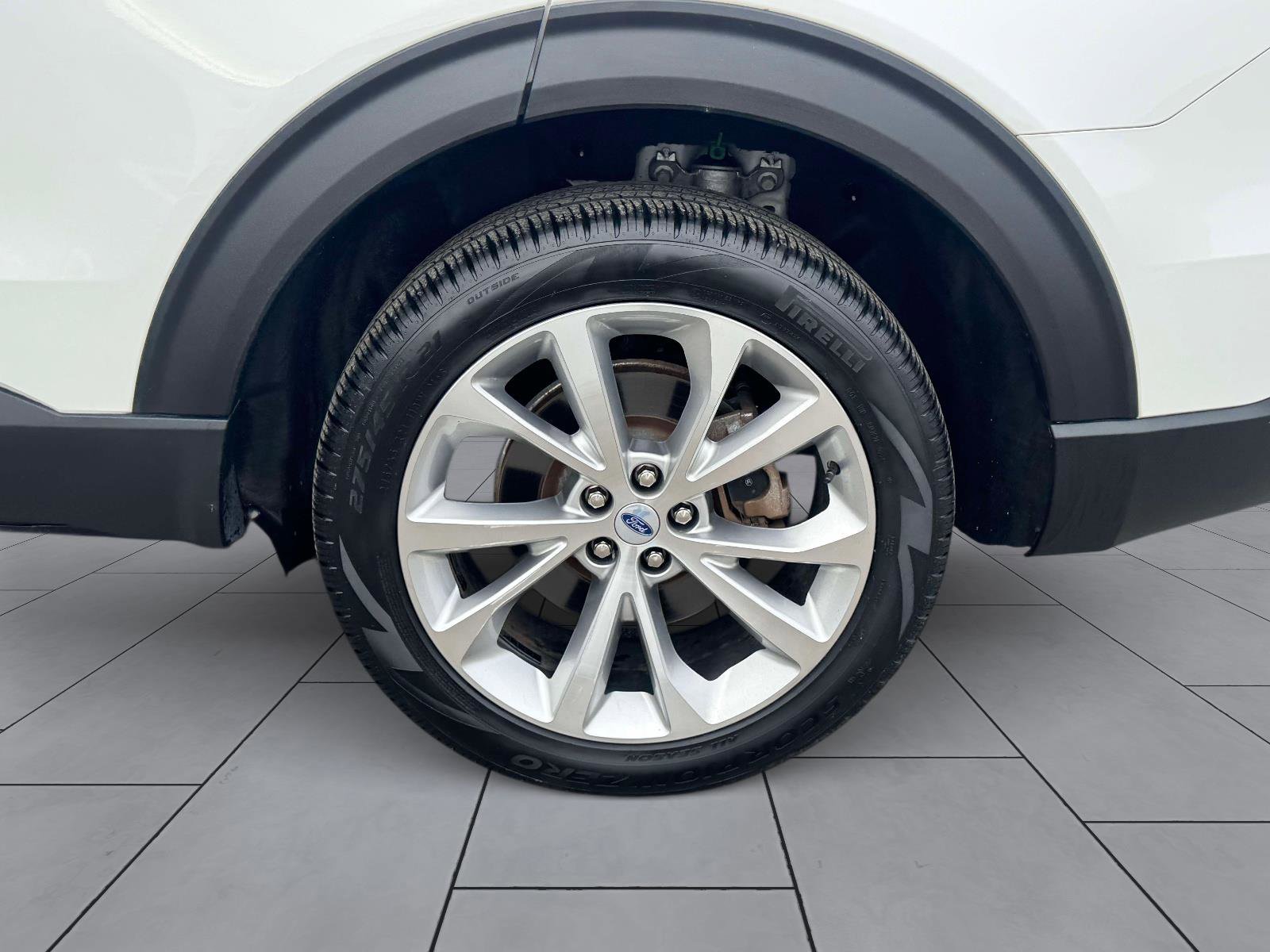 Used 2023 Ford Explorer Platinum w/ Technology Package image 8