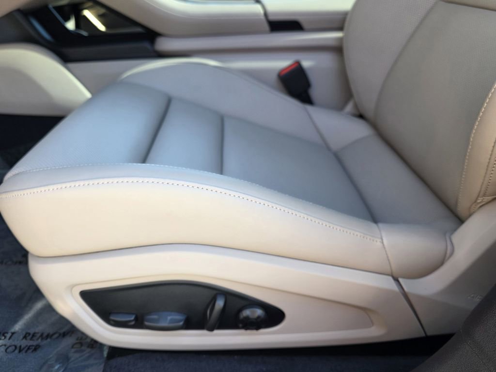 New 2026 Porsche Taycan AWD/4WD image 15