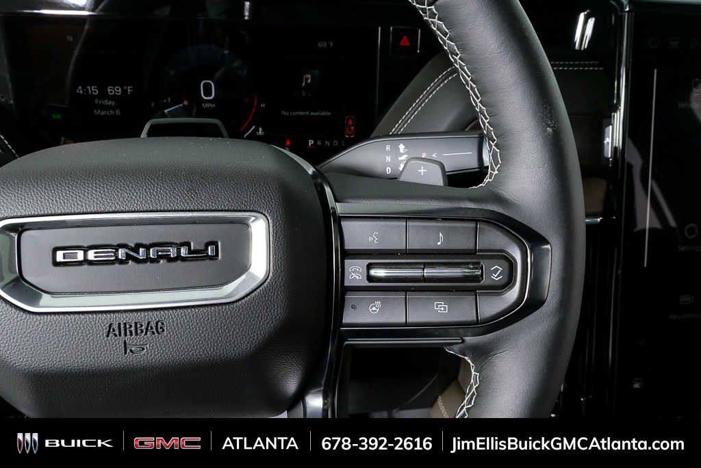 Used 2026 GMC Yukon Denali Ultimate image 11