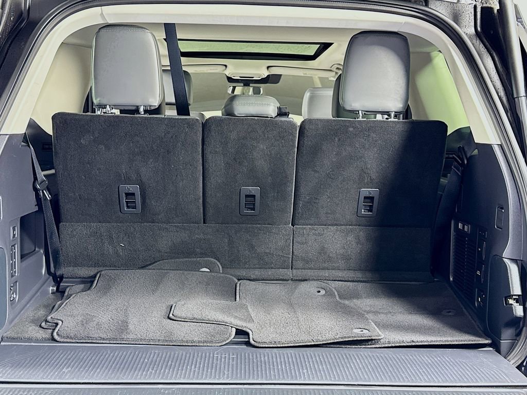 Used 2025 Ford Expedition Active image 34