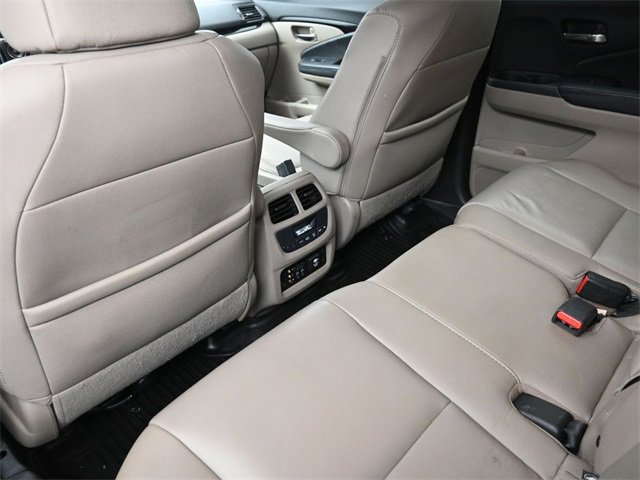 Used 2017 Honda Pilot Touring image 17