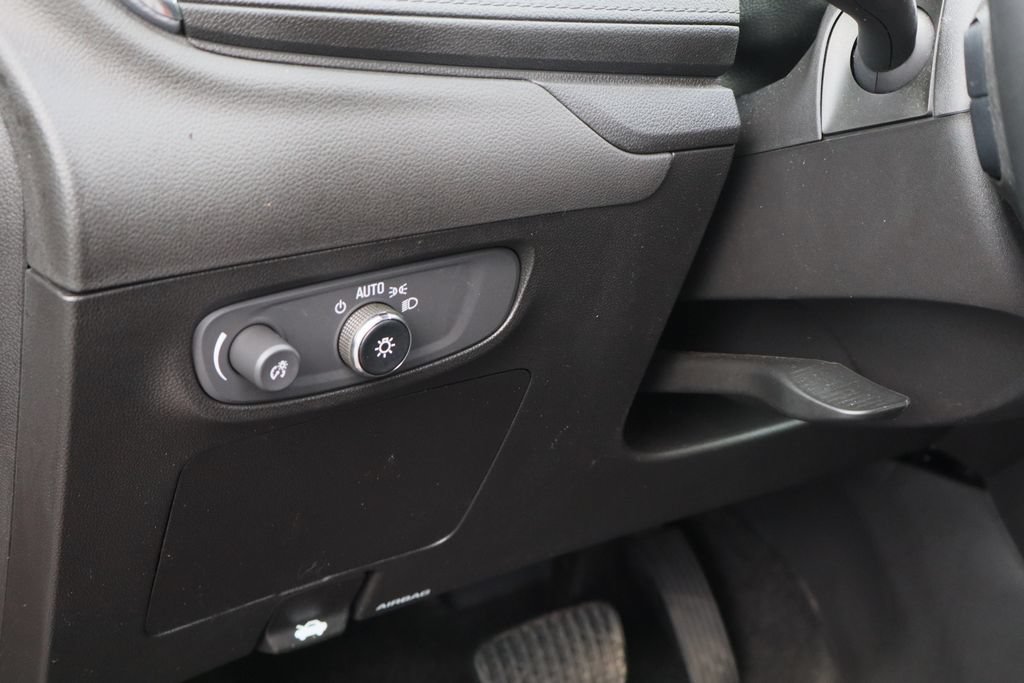 Certified 2024 Buick Encore GX Preferred FWD image 12