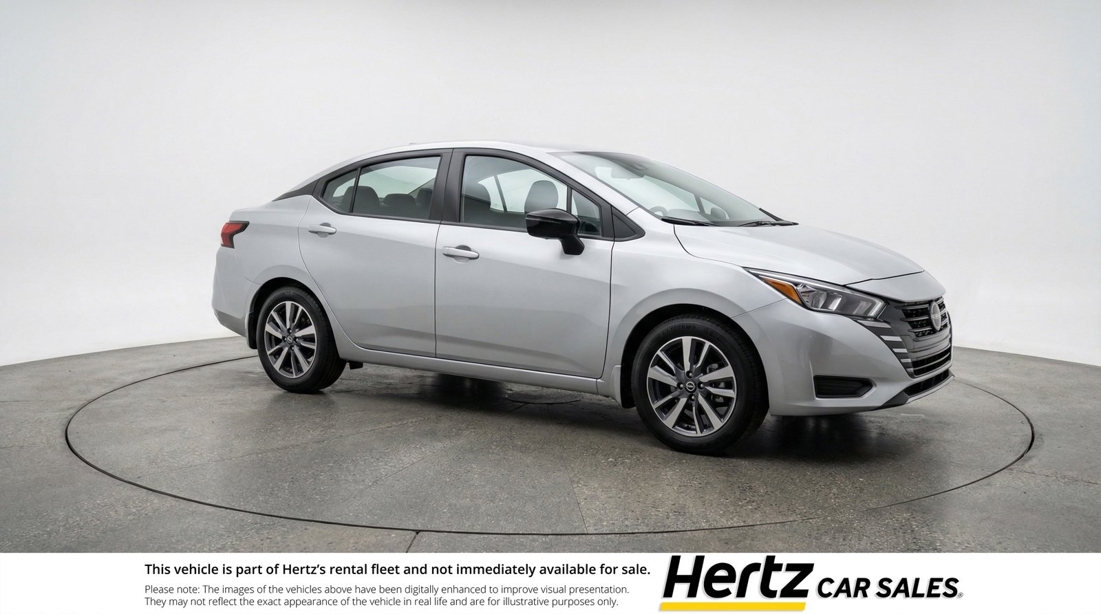 Used 2025 Nissan Versa SV image 1