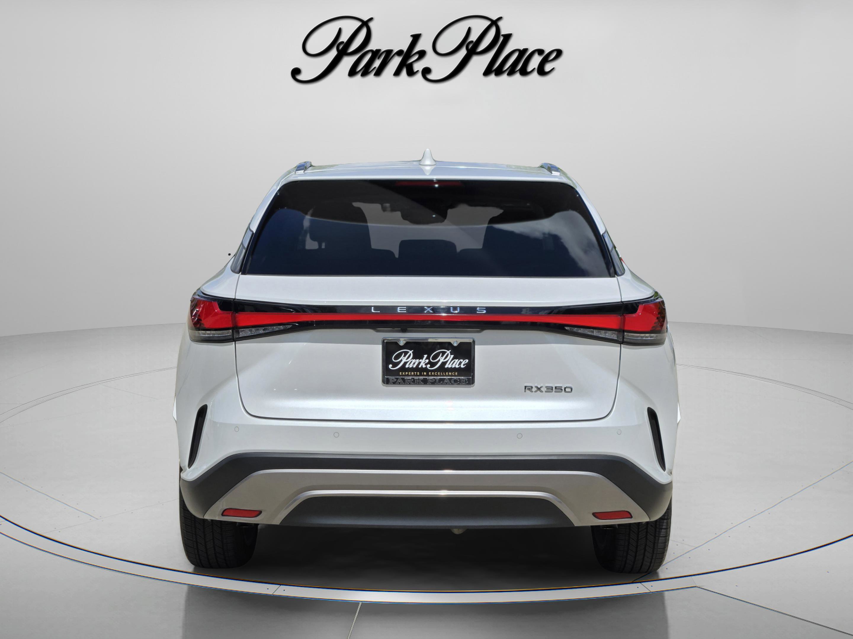 Used 2023 Lexus RX 350 FWD w/ Accessory Package image 4