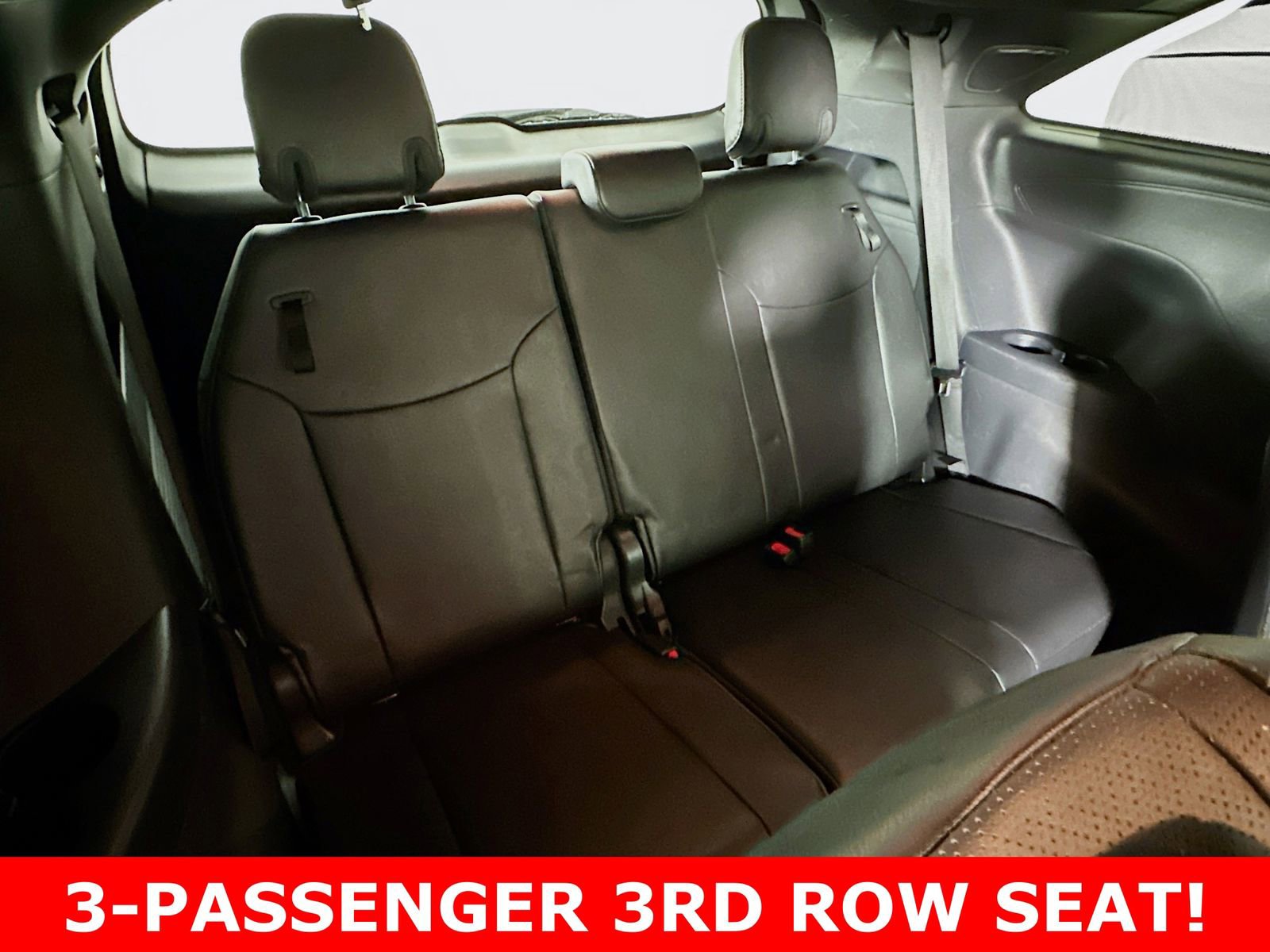 Certified 2025 Toyota Sienna Platinum image 13