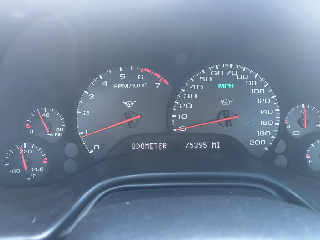 Used 1997 Chevrolet Corvette Coupe RWD image 15