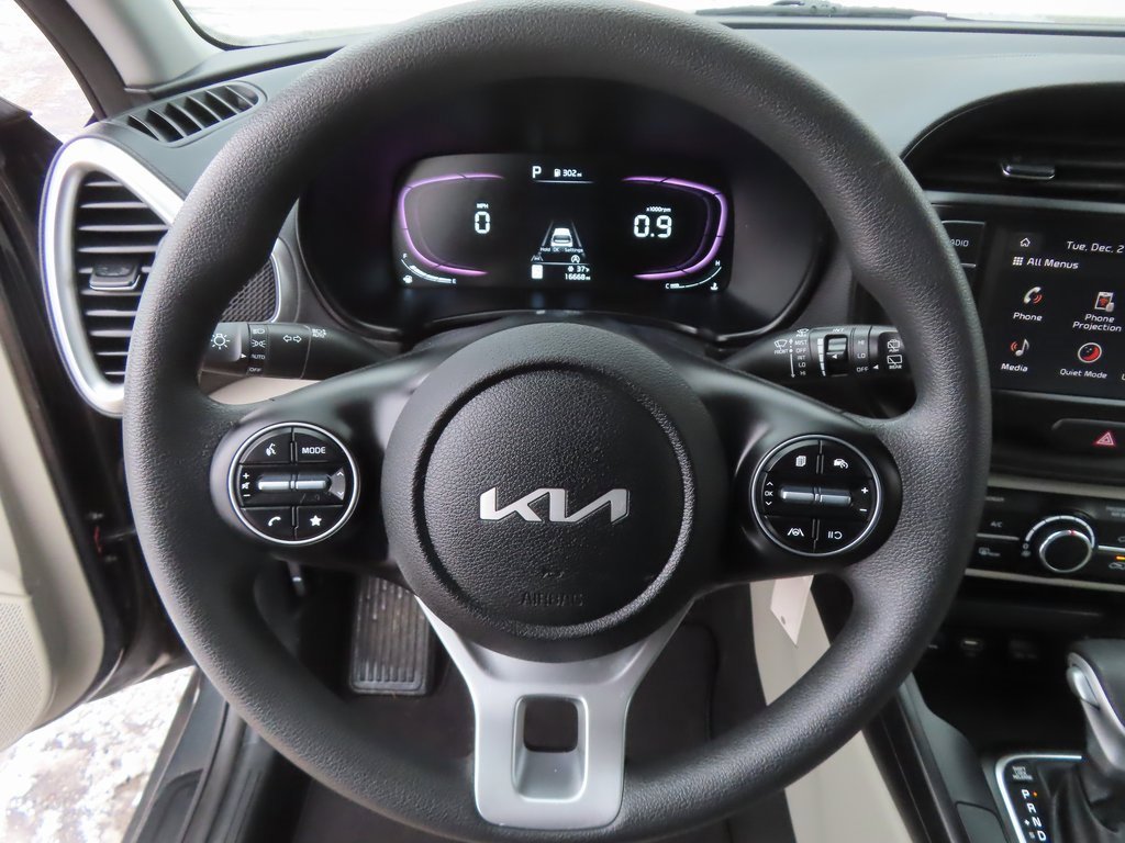 Certified 2023 Kia Soul LX image 14