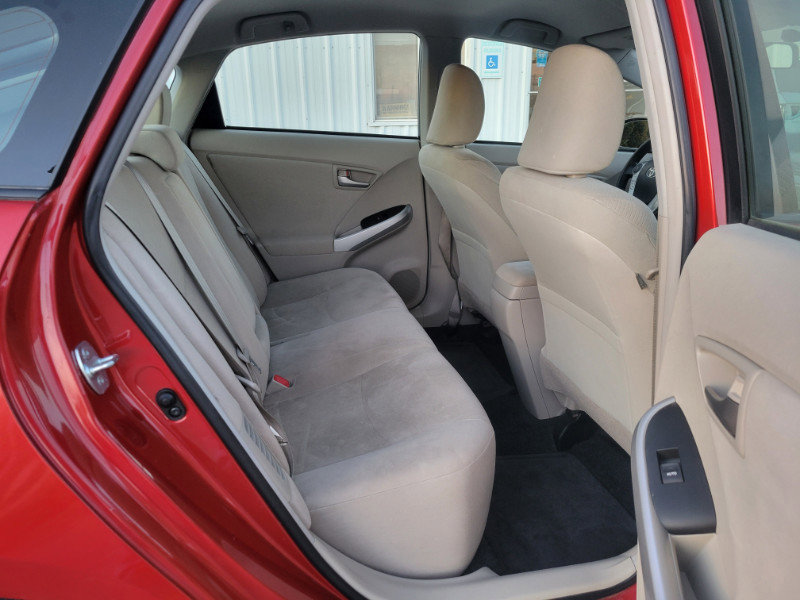 Used 2015 Toyota Prius Two image 19