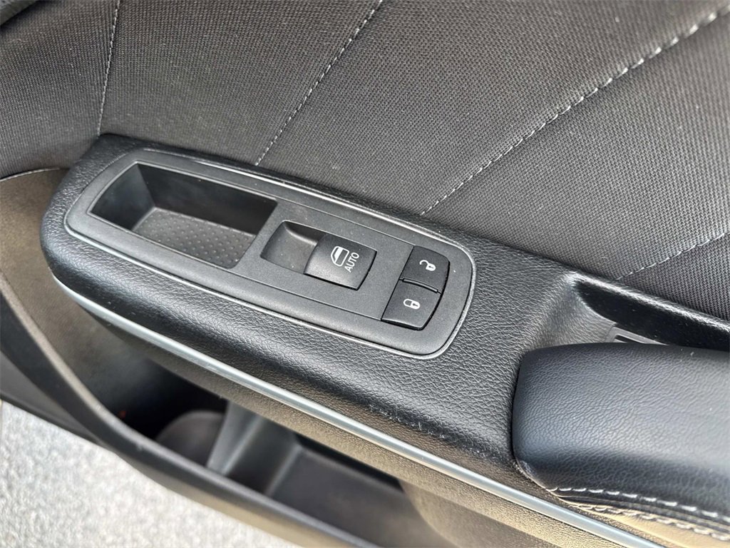 Used 2022 Dodge Charger SXT w/ Driver Convenience Group image 28