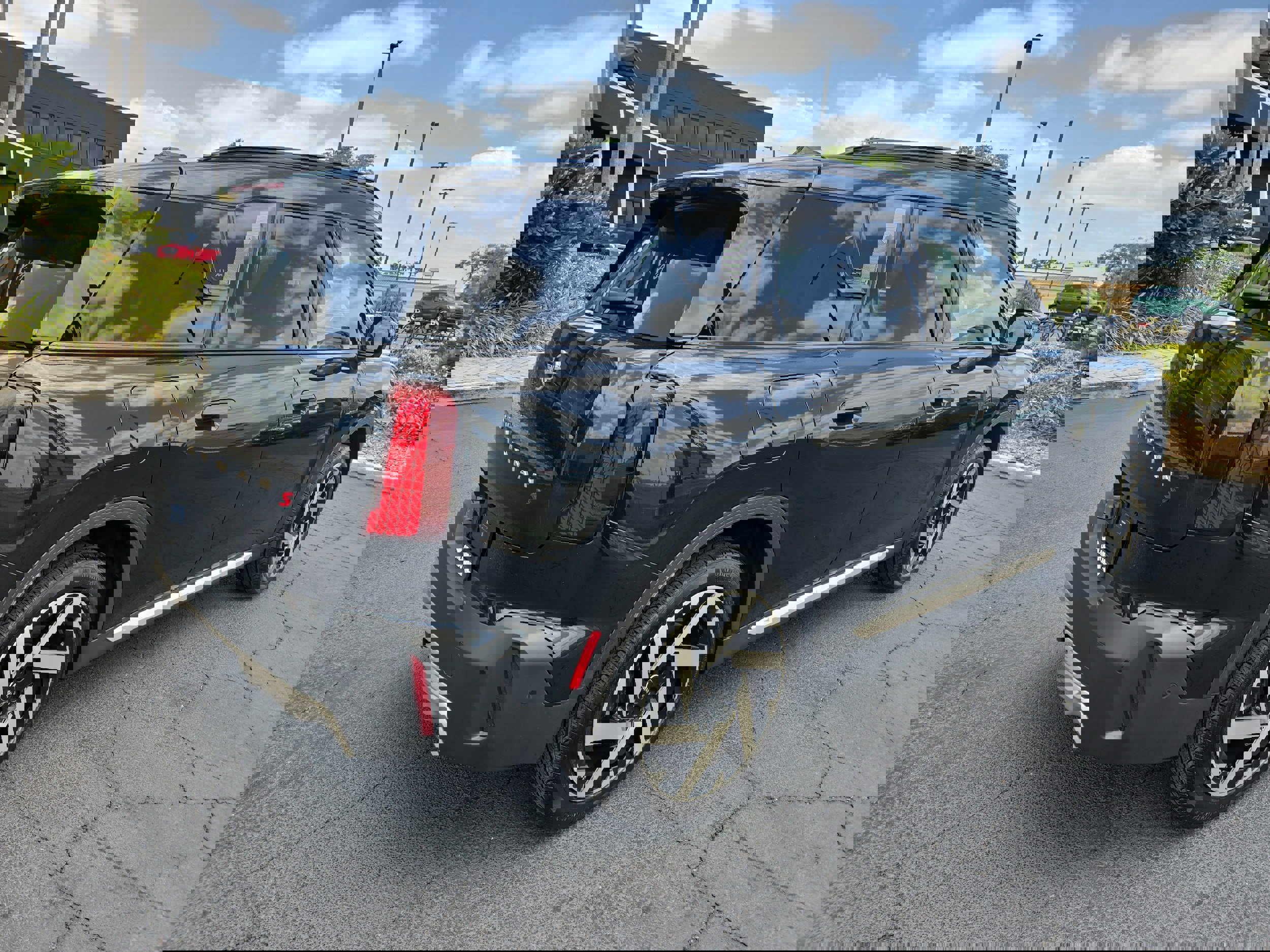 Used 2025 MINI Cooper Countryman S w/ Comfort Package Max image 4