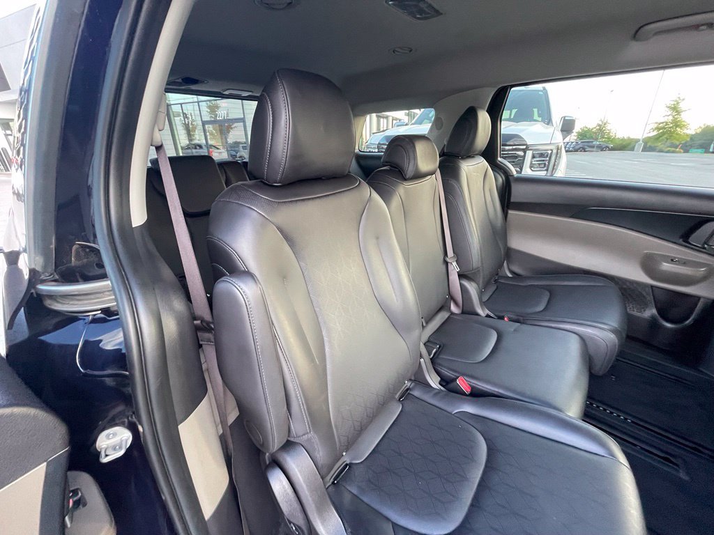 Used 2026 Kia Carnival LXS FWD image 30