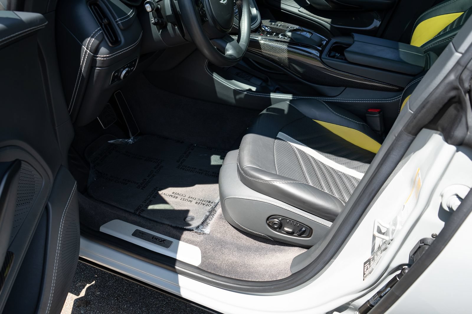 Used 2023 Aston Martin DBX 707 AWD/4WD image 41