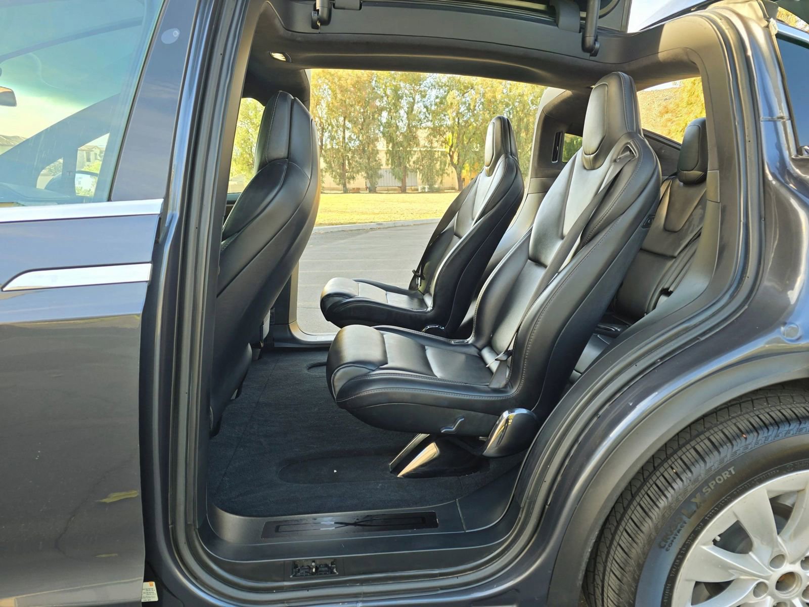 Used 2019 Tesla Model X Long Range AWD/4WD image 35