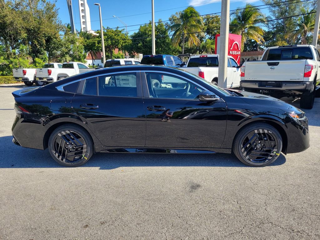 New 2026 Nissan Sentra SR image 2