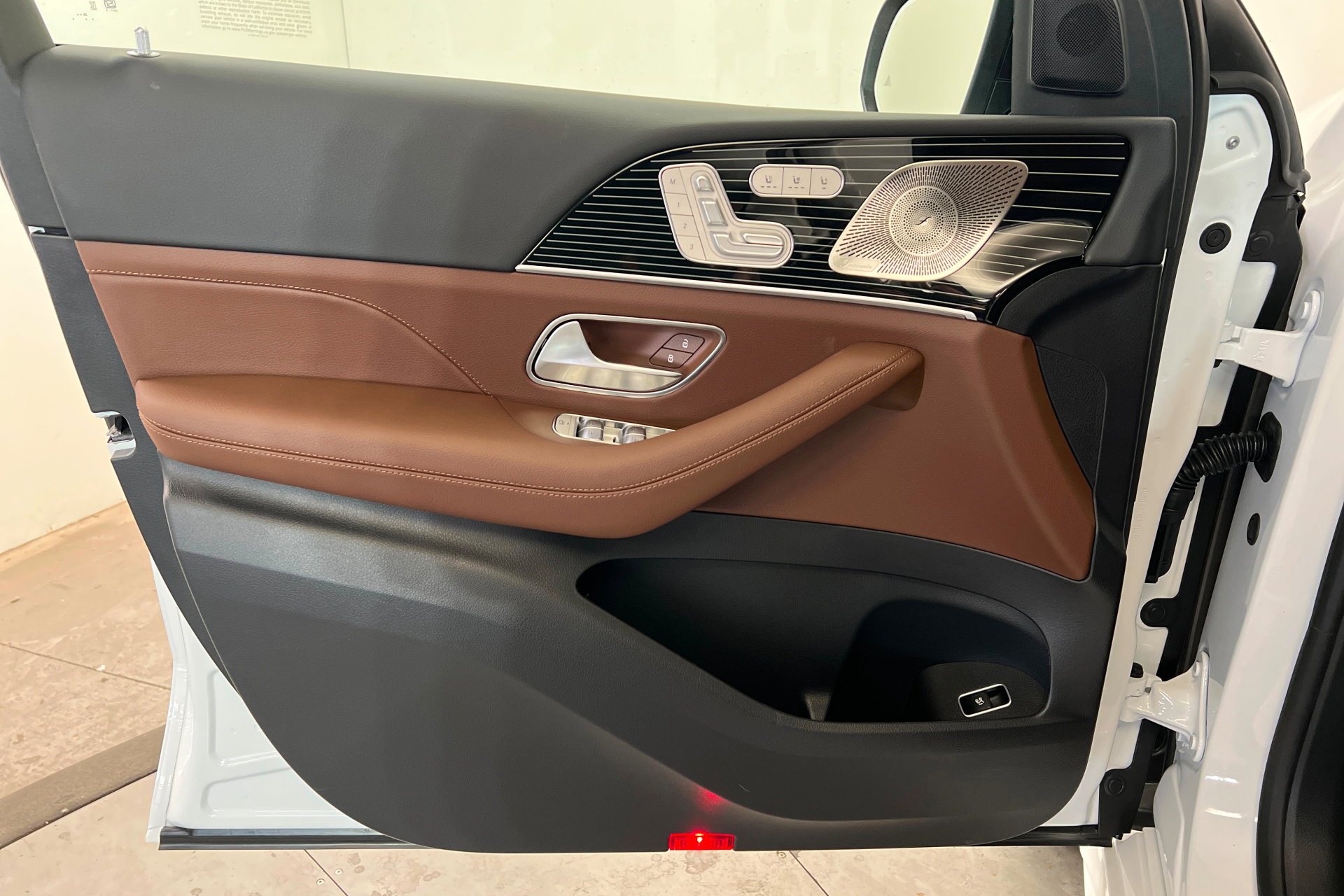 New 2026 Mercedes-Benz GLS 450 4MATIC image 16