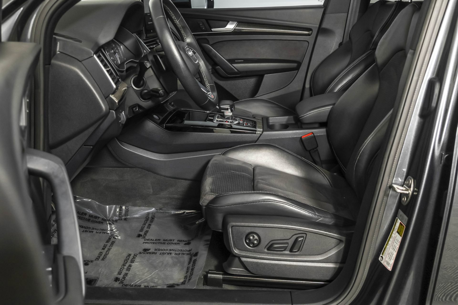 Used 2023 Audi SQ5 Premium w/ Convenience Package image 25