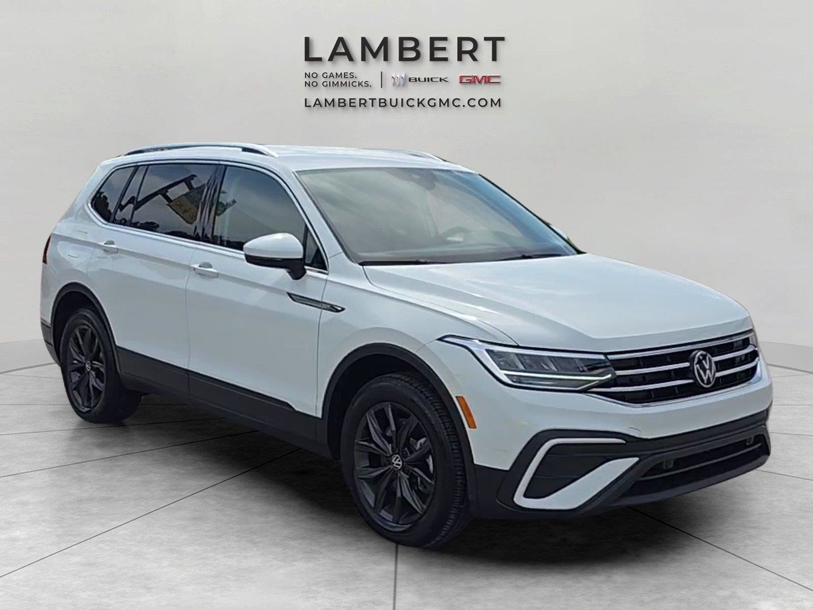 Used 2024 Volkswagen Tiguan SE AWD/4WD image 7