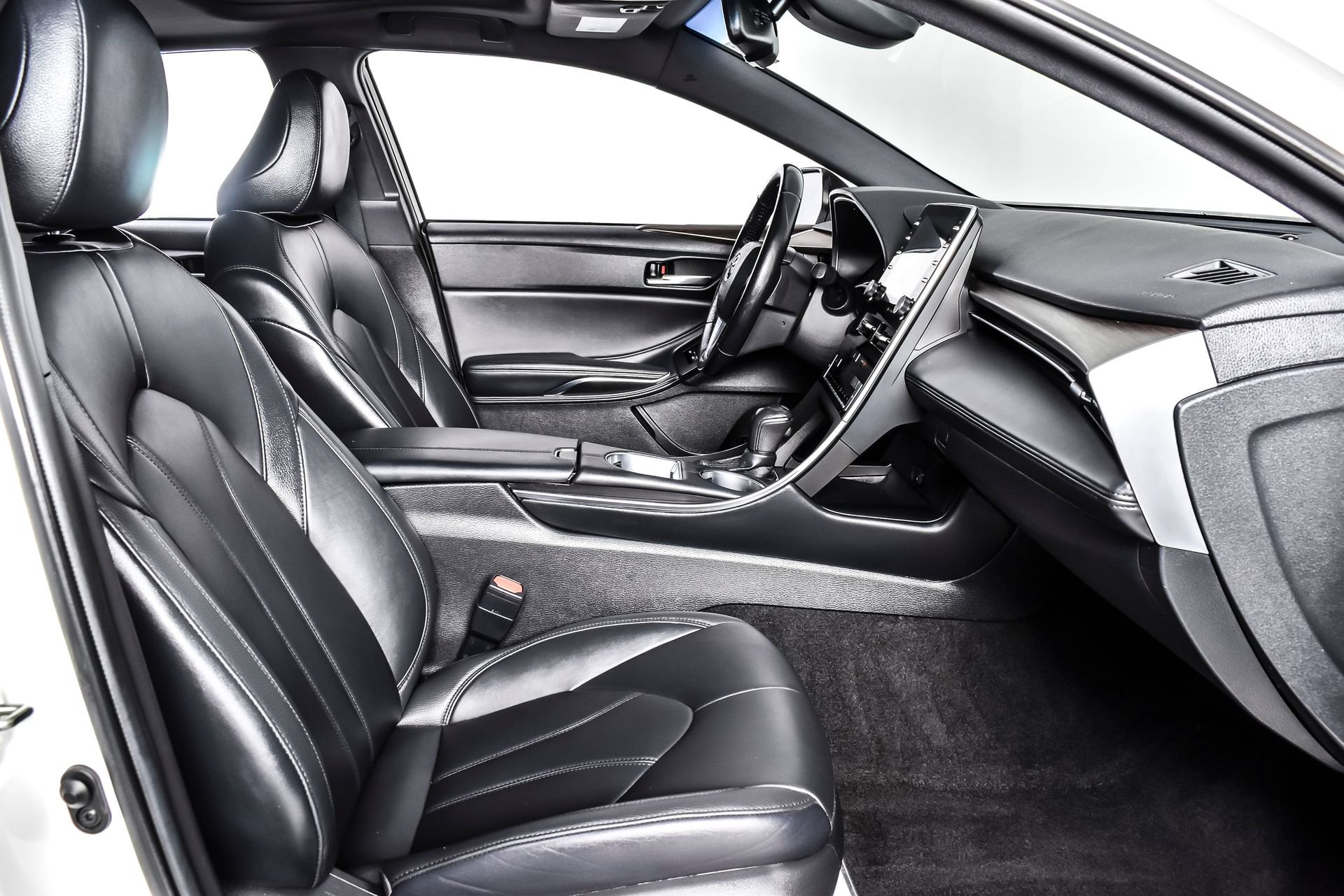 Used 2020 Toyota Avalon XLE w/ Moonroof Package FWD image 25