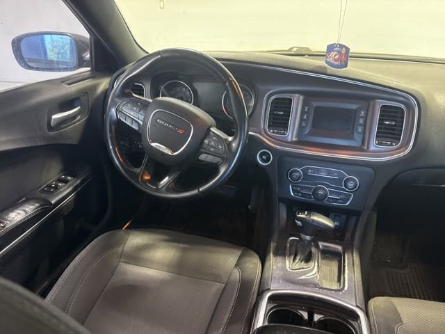 Used 2016 Dodge Charger SE RWD image 18