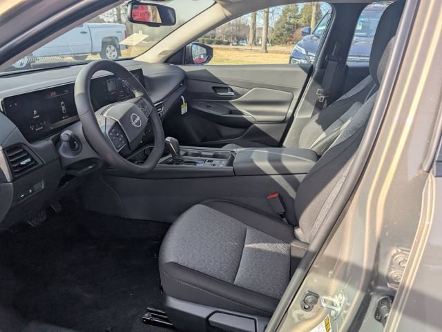 New 2026 Nissan Sentra SV w/ SV Convenience Package FWD image 14