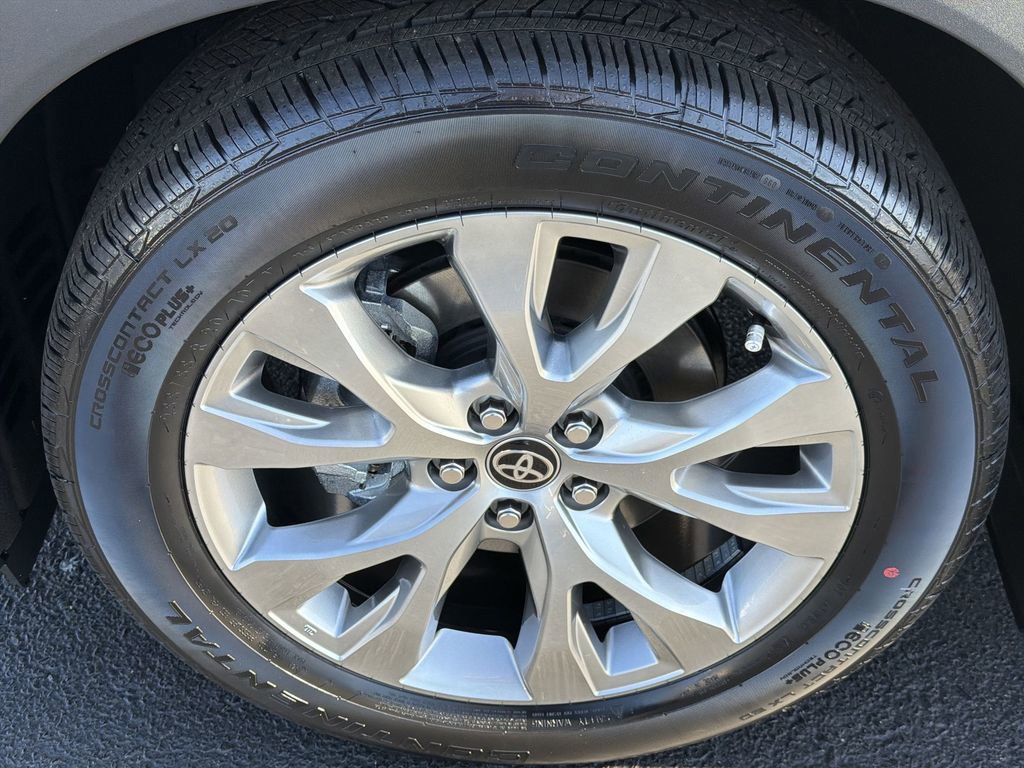 Used 2026 Toyota Grand Highlander Limited image 16