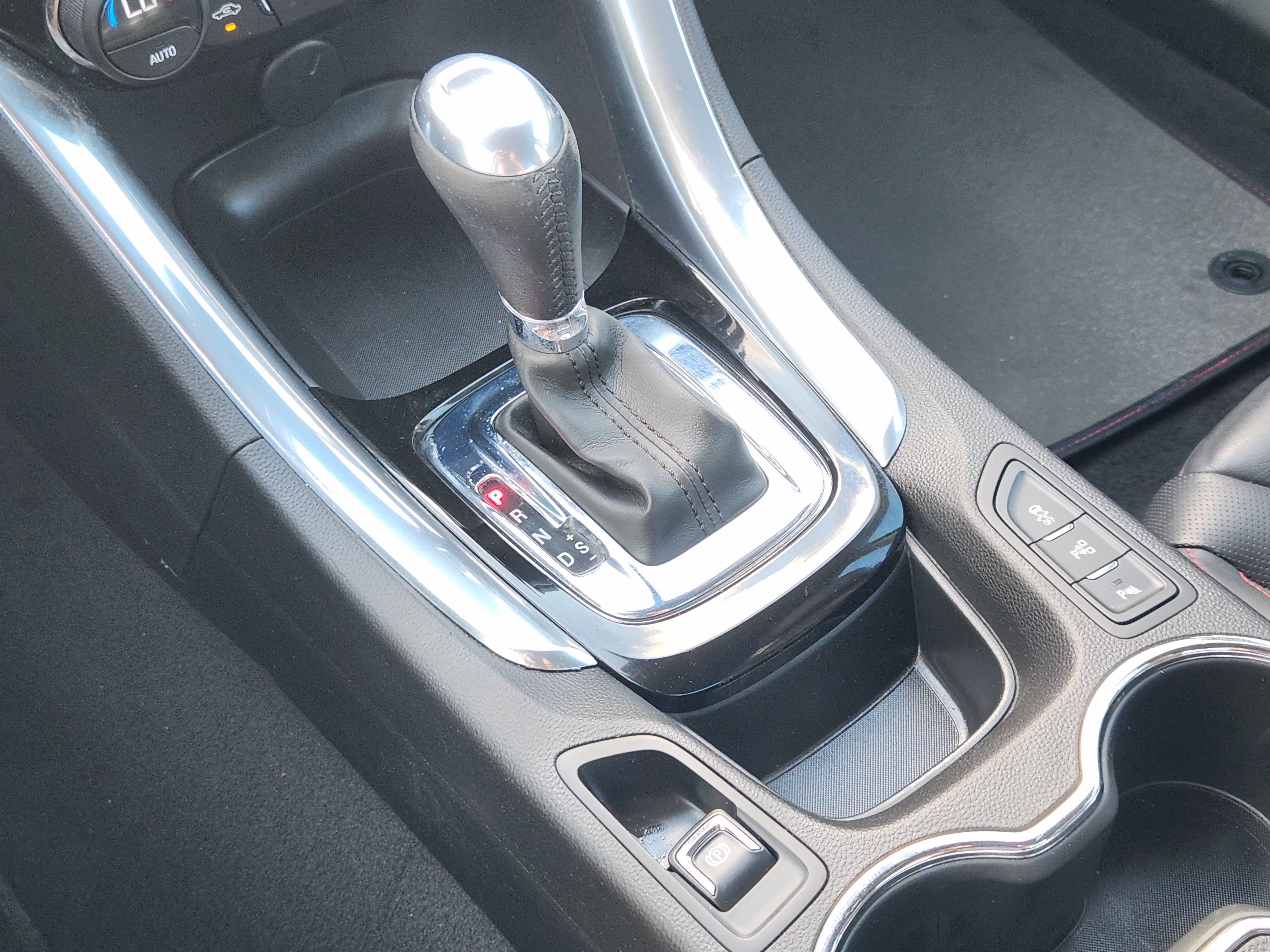 Used 2014 Chevrolet SS RWD image 20
