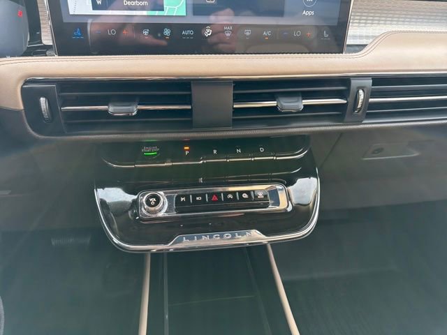 Certified 2024 Lincoln Corsair AWD w/ Equipment Group 101A image 21