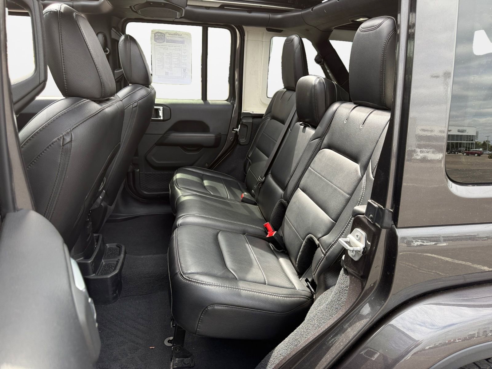 Used 2020 Jeep Wrangler Unlimited Sahara w/ Uconnect 4C Nav & Sound Group AWD/4WD image 13