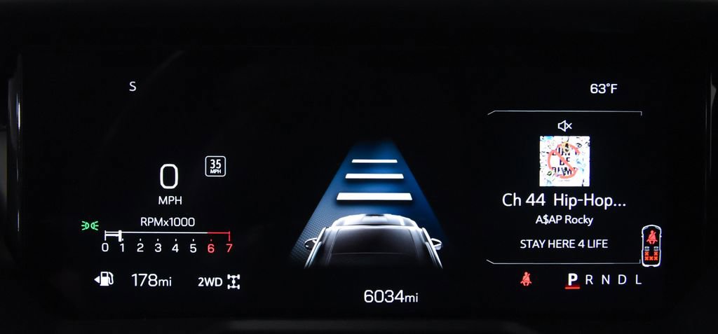 Used 2025 GMC Acadia Denali image 29