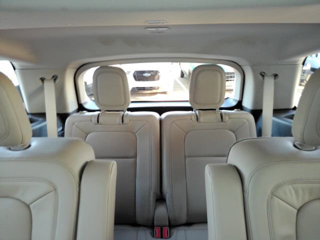 Used 2020 Lincoln Aviator Reserve w/ Equipment Group 201A image 35