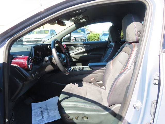 Used 2025 Chevrolet Blazer EV RS AWD/4WD image 15