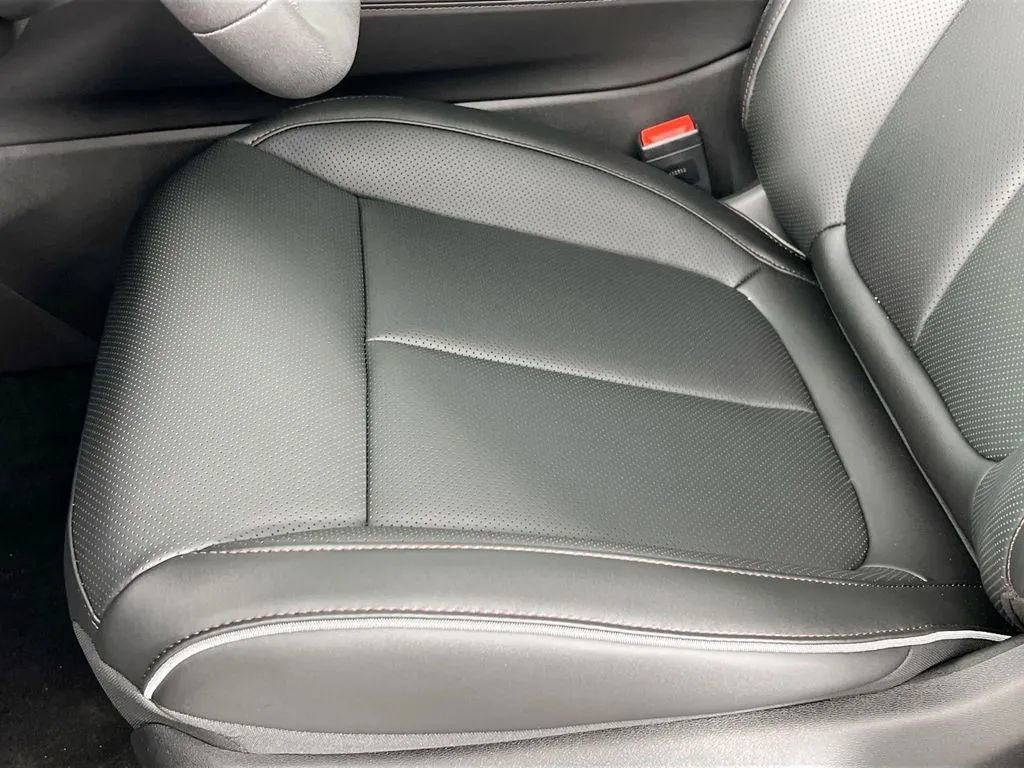 Used 2025 Jeep Wagoneer S Limited image 21