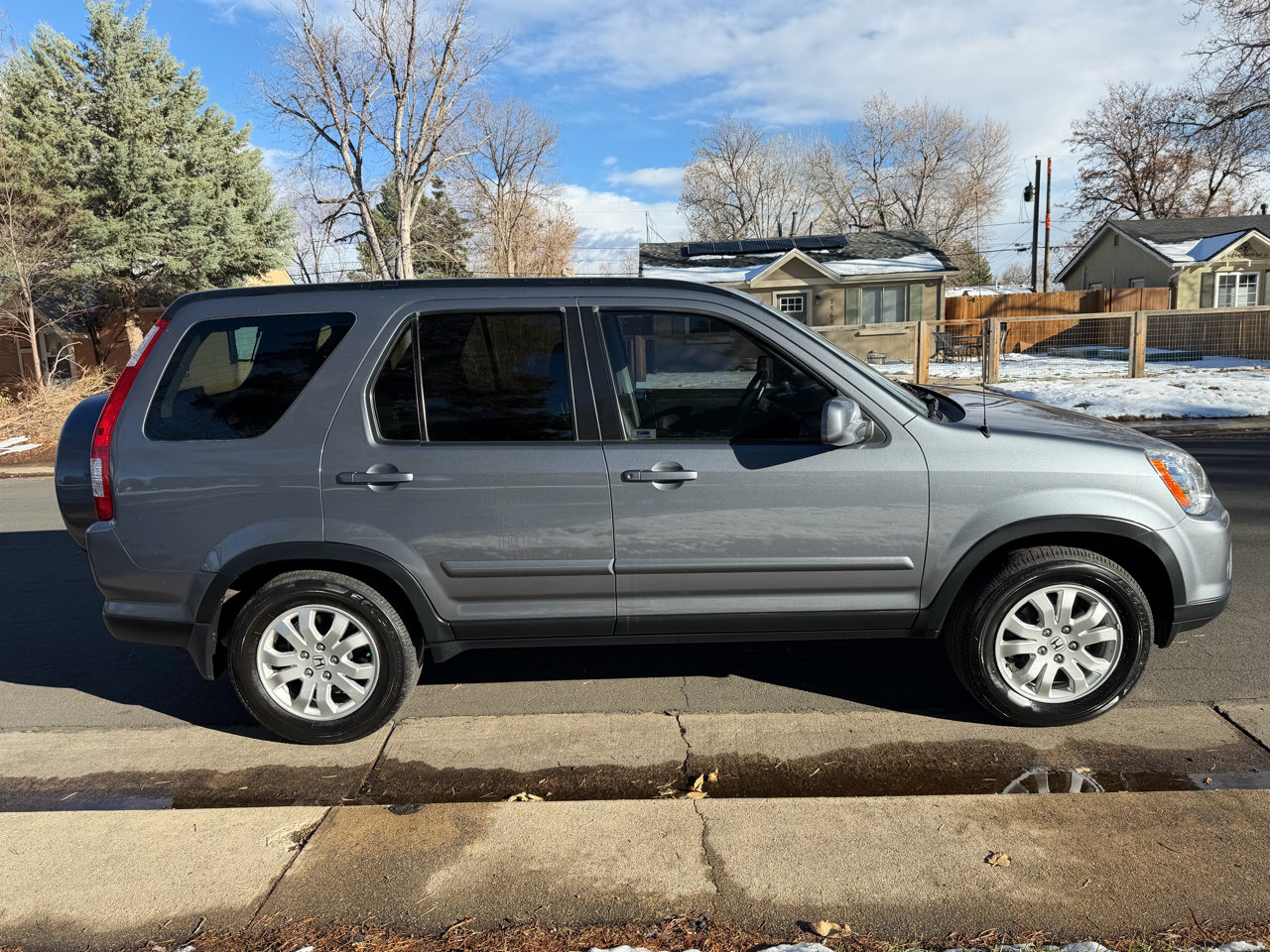 Used 2005 Honda CR-V EX image 6