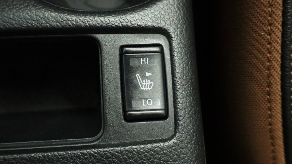 Used 2020 Nissan Rogue SL image 37