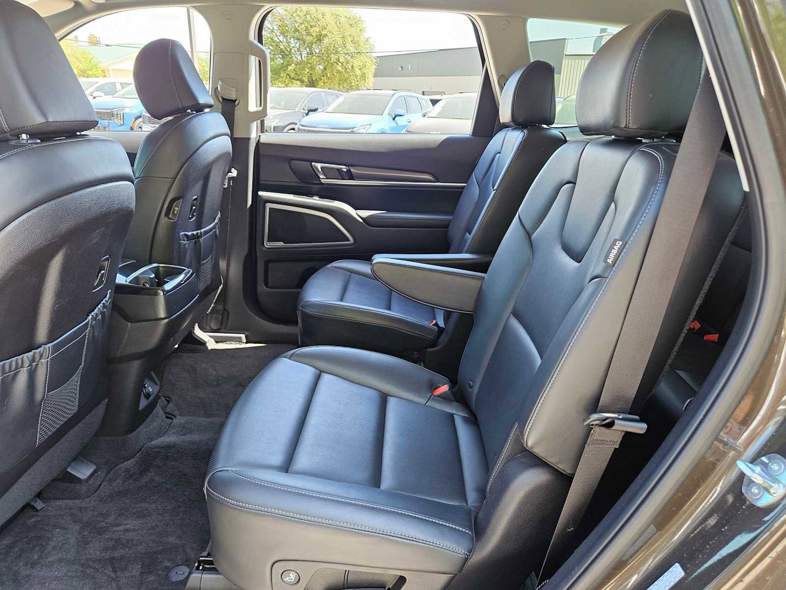 Used 2025 Kia Telluride S image 14