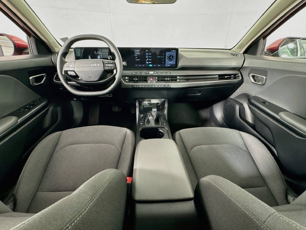 Used 2025 Kia K4 FWD image 24