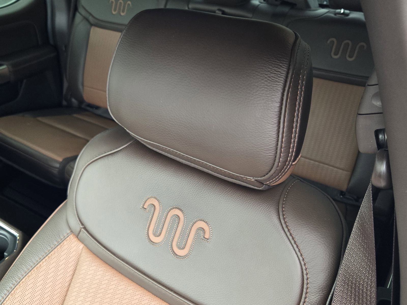 Used 2026 Ford F250 King Ranch w/ Tremor Off-Road Package image 23